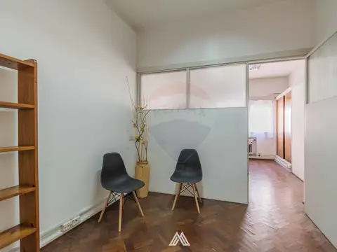 Oficina en Alquiler 80 años