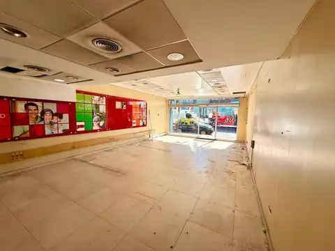 LOCAL EN VENTA - Excelente Ubicación Liniers