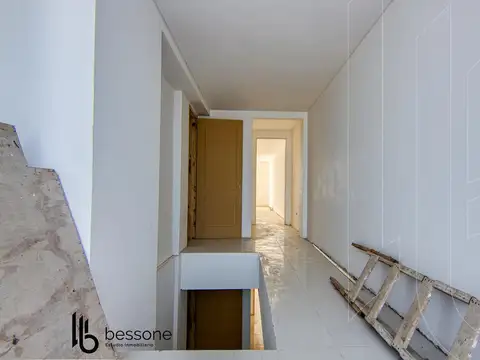 Departamento en Venta con 3 cocheras