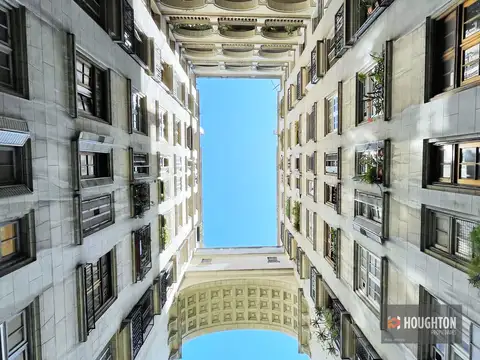 Departamento 5 amb en VENTA en MONSERRAT (Edificio "Del ARCO")