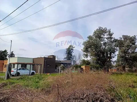 Calle Rio Colorado entre Rio Bermejo y Rio Quequen