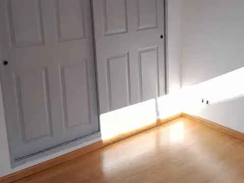 Córdoba 2500, Piso 5