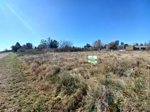 EXCELENTE Y GRAN LOTE EN "BARRIO SAN JOSE", GENERAL HORNOS