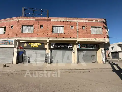 5 LOCALES COMERCIALES MAS DEPTOS A TERMINAR, KM 8