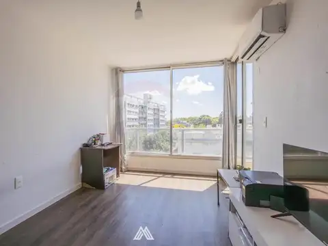 Venta con renta apto 1 dorm. Aguada