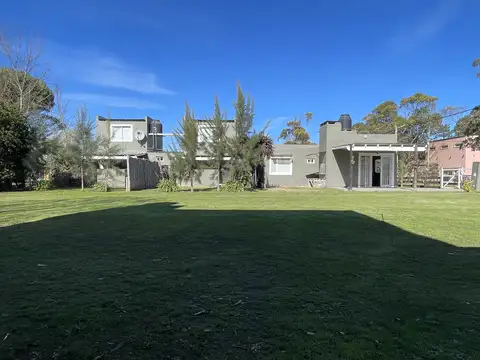 Depto Tipo Casa en Venta de 5 dormitorios