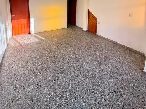 Depto Tipo Casa en Alquiler de 2 ambientes