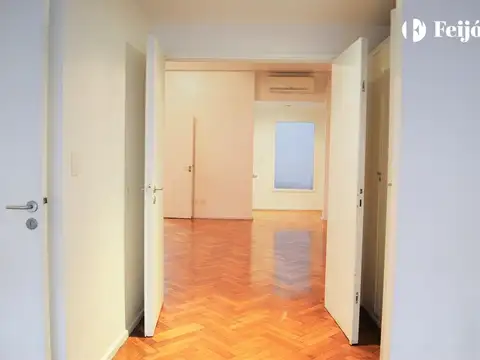 ALQUILER | Excelente semipiso, 4 amb. al frente en Recoleta