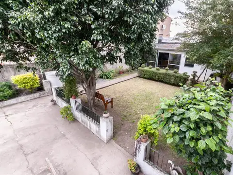 VENTA, CASA, 4 AMBIENTES, JARDIN, QUINCHO, TERRAZA, APTO CREDITO