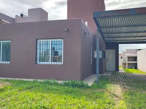Venta casa 2 dormitorios Villa Juana Alta Gracia