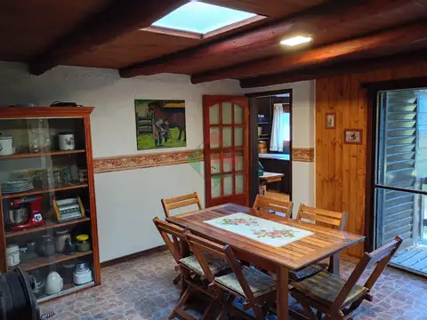 Casa 5 ambientes con 1 baño