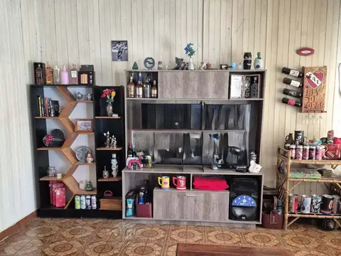 Lote con  vivienda a refaccionar