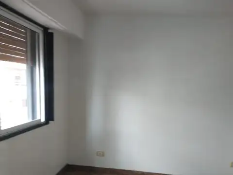 SE VENDE DUPLEX CON COCHERA TERRAZA Y PATIO EN FLORESTA