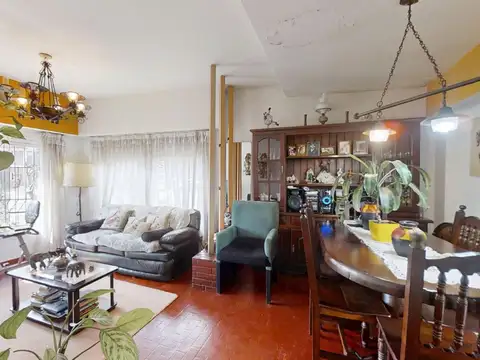 Casa 4 ambientes con 1 baño