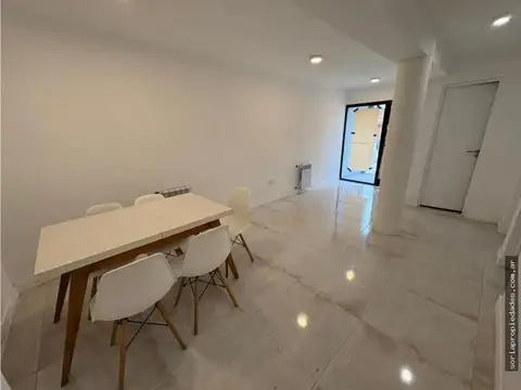 Depto Tipo Casa en Venta de 2 dormitorios