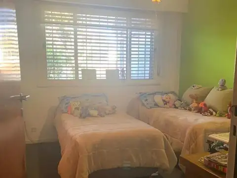 Casa 5 ambientes con 4 baños