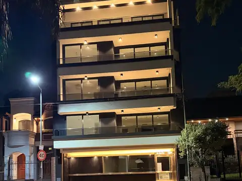 MATADEROS. B. NAON DEPTO. 3 AMBIENTES C/FRENTE CON BALCON