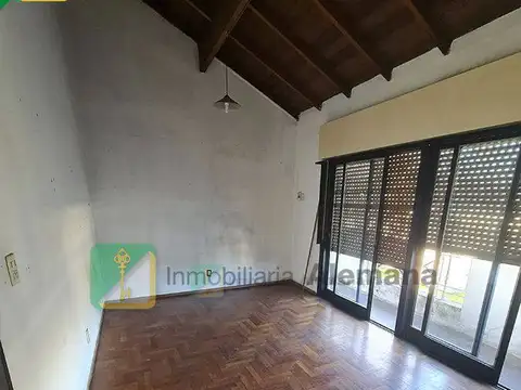 Depto Tipo Casa 2 ambientes con 1 baño