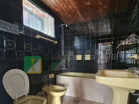 Depto Tipo Casa en Venta con 1 cocheras