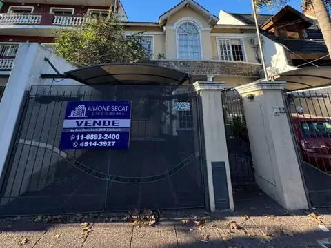 Duplex 4 ambientes en venta - San Andrés