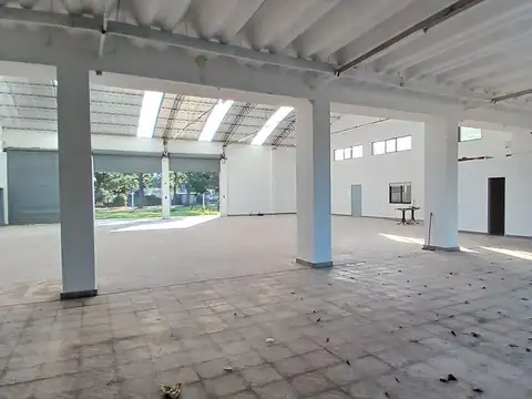 Local en Alquiler en San Bernardo Del Tuyu, $ 2.085