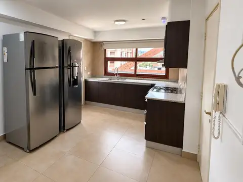 Departamento 4 ambientes con 3 baños