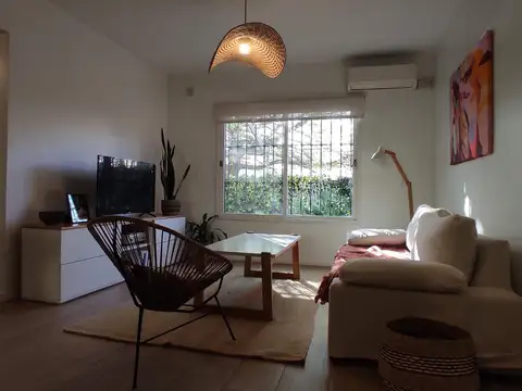 Depto Tipo Casa en Alquiler Temporal de 4 ambientes