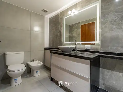 VENTA - Departamento semipiso 1 dormitorio - Balcón al frente y contrafrente - Zona Centro, Rosario.