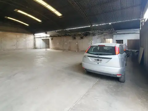 Tomás Jofre al 500, entre Maipú e Hipólito Irigoyen