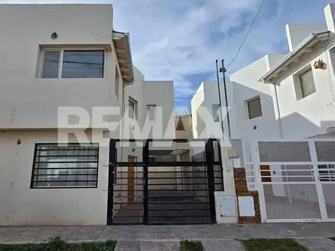 DÚPLEX 2 DORMITORIOS EN VENTA EN CIPOLLETTI