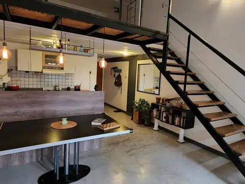 Departamento 2 amb. con cochera.