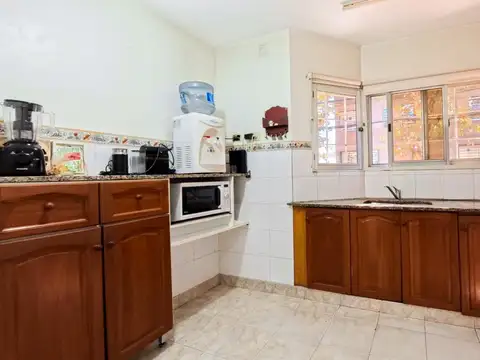 Depto Tipo Casa en Venta con 2 cocheras