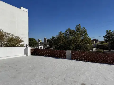 Leguizamón bis 900, Piso 1