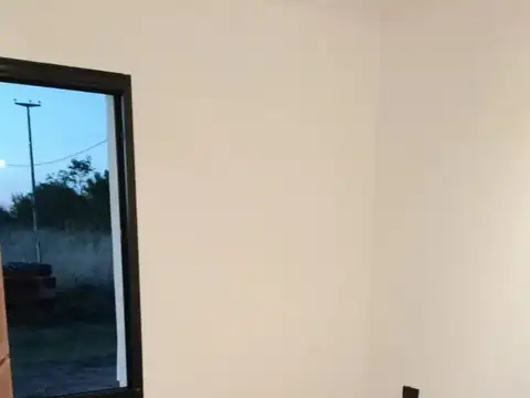 Casa 2 ambientes con 1 baño
