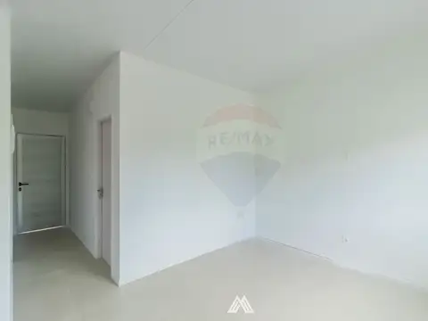 Casa en Alquiler con 1 cochera