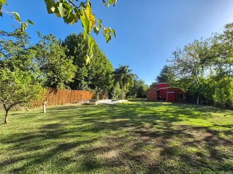 Casa en Alquiler con 1 cochera