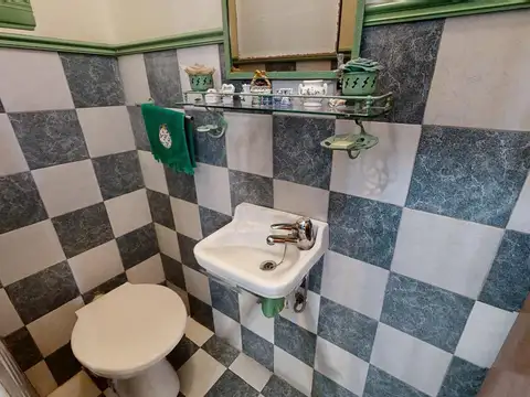 Casa en Venta de 4 Ambientes en Olivos con Garage, Jardín y Parrila