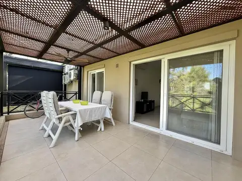 Departamento en Alquiler con 1 cocheras