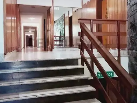 Departamento 6 ambientes con 2 baños