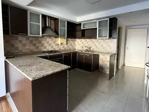 Departamento en Alquiler con 1 cocheras