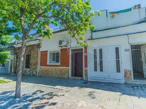 Venta casa La Blanqueada 3 dorm. cochera 2 baños