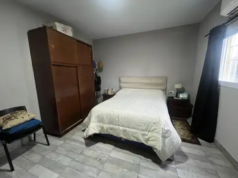 EXCELENTE CASA/2 DORM./COCHERA/PATIO/QUINCHO