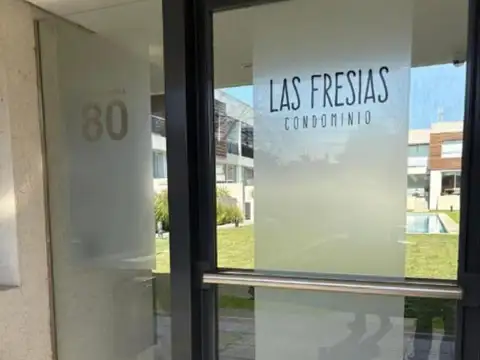Duplex en Complejo Las Fresias, Ituzaingó Norte