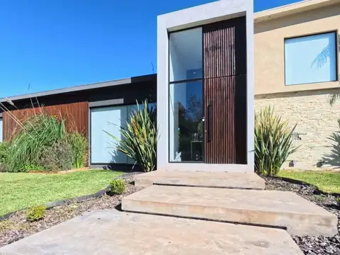 Casa en Venta al Suroeste