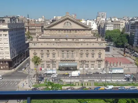 Oficina corporativa premium de 200 m² con balcón terraza y 2 cocheras - Microcentro - Carlos Pellegr