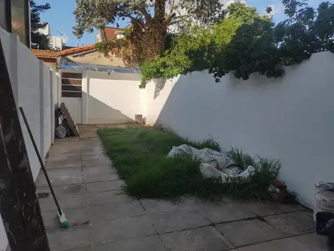 Depto Tipo Casa 3 ambientes con 2 baños