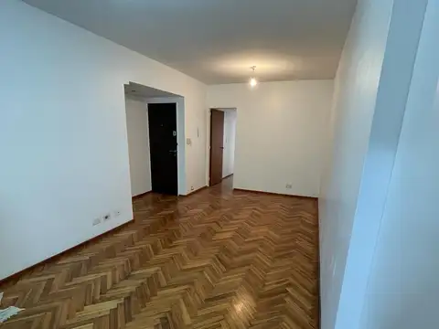 Montevideo 800, Piso 1