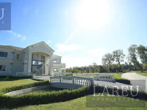 Chateau Pilar