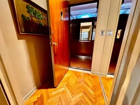 Departamento en Venta con 2 cocheras