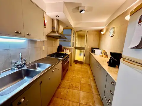 Departamento 6 ambientes con 3 baños